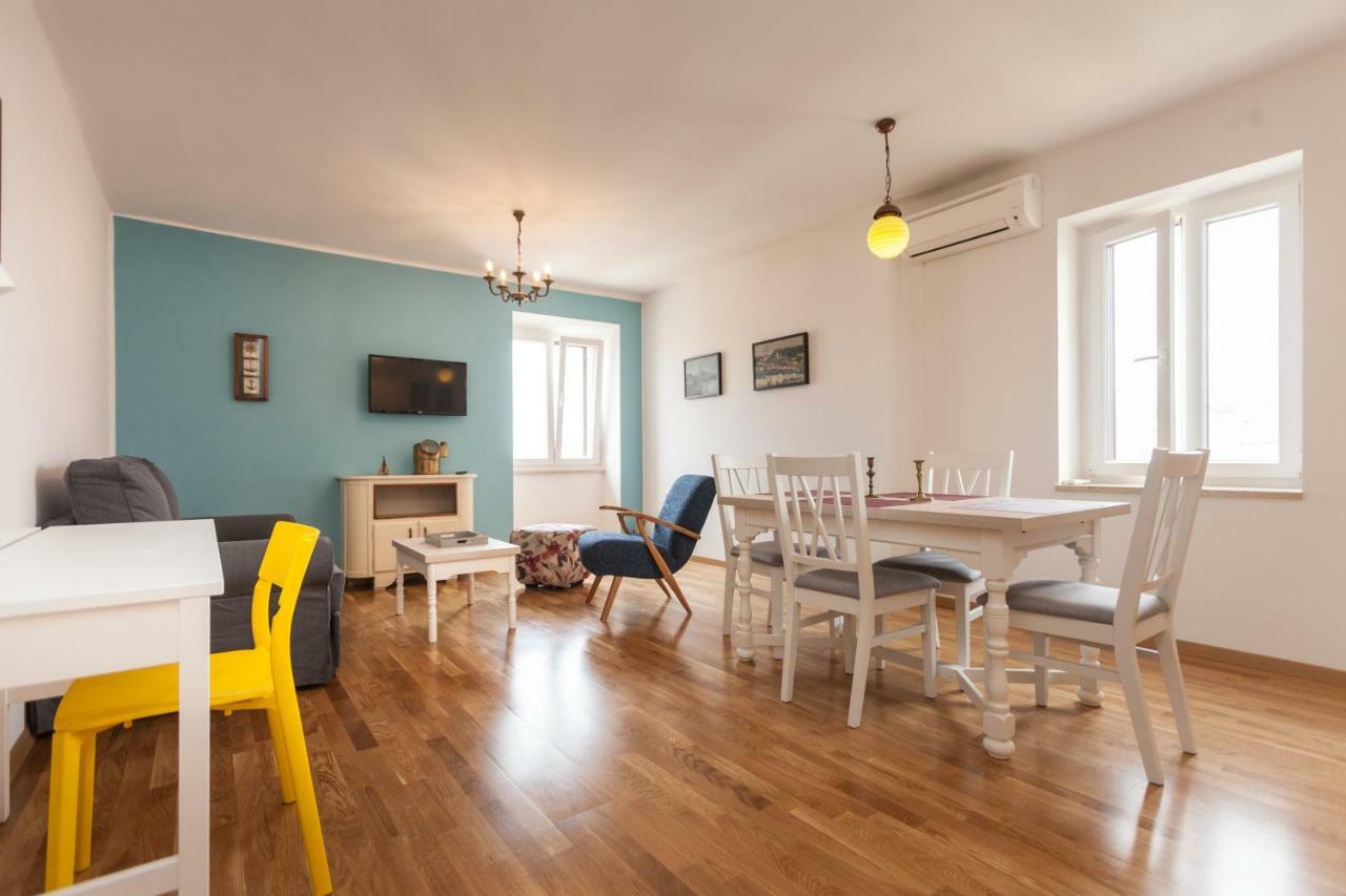 רוביני Apartment Amare Seaview מראה חיצוני תמונה