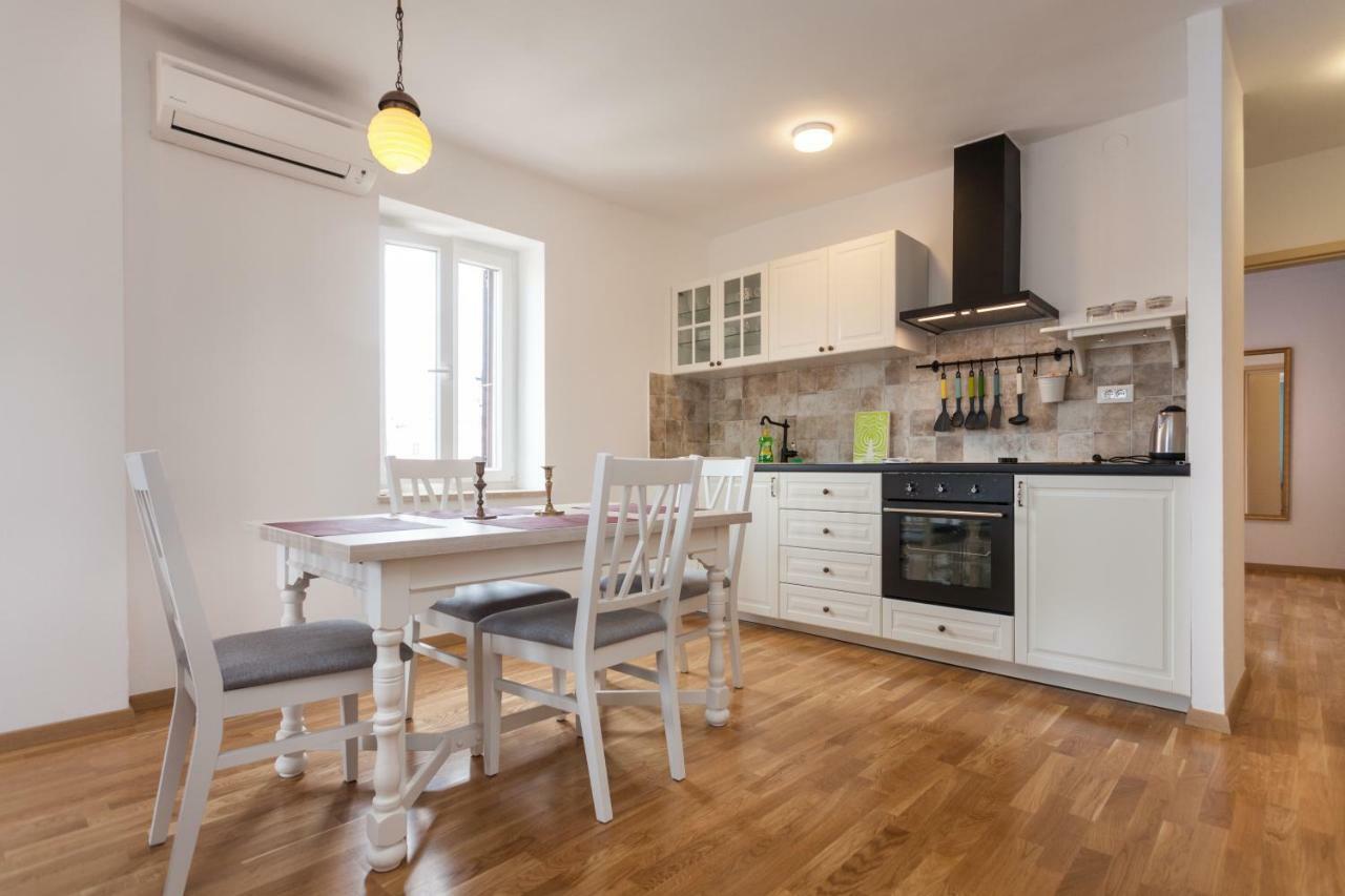 רוביני Apartment Amare Seaview מראה חיצוני תמונה